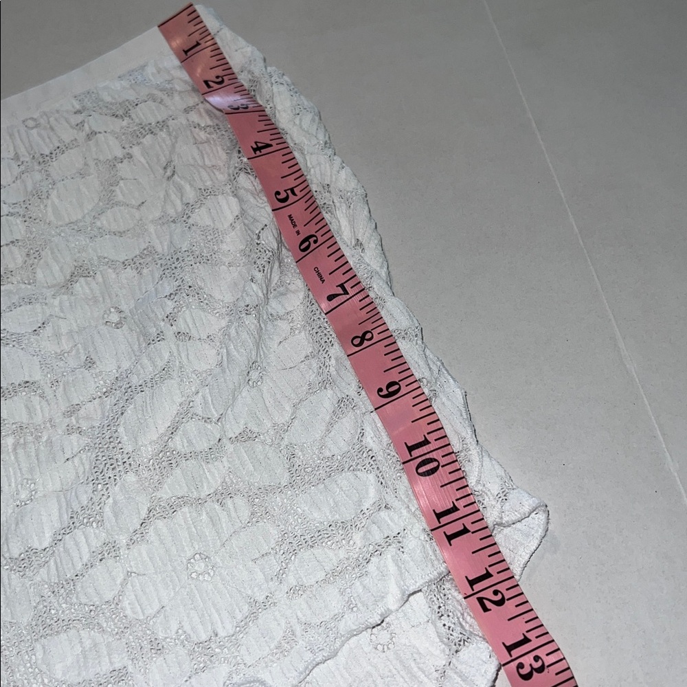Aerie Lace shorts - Picture 4 of 6